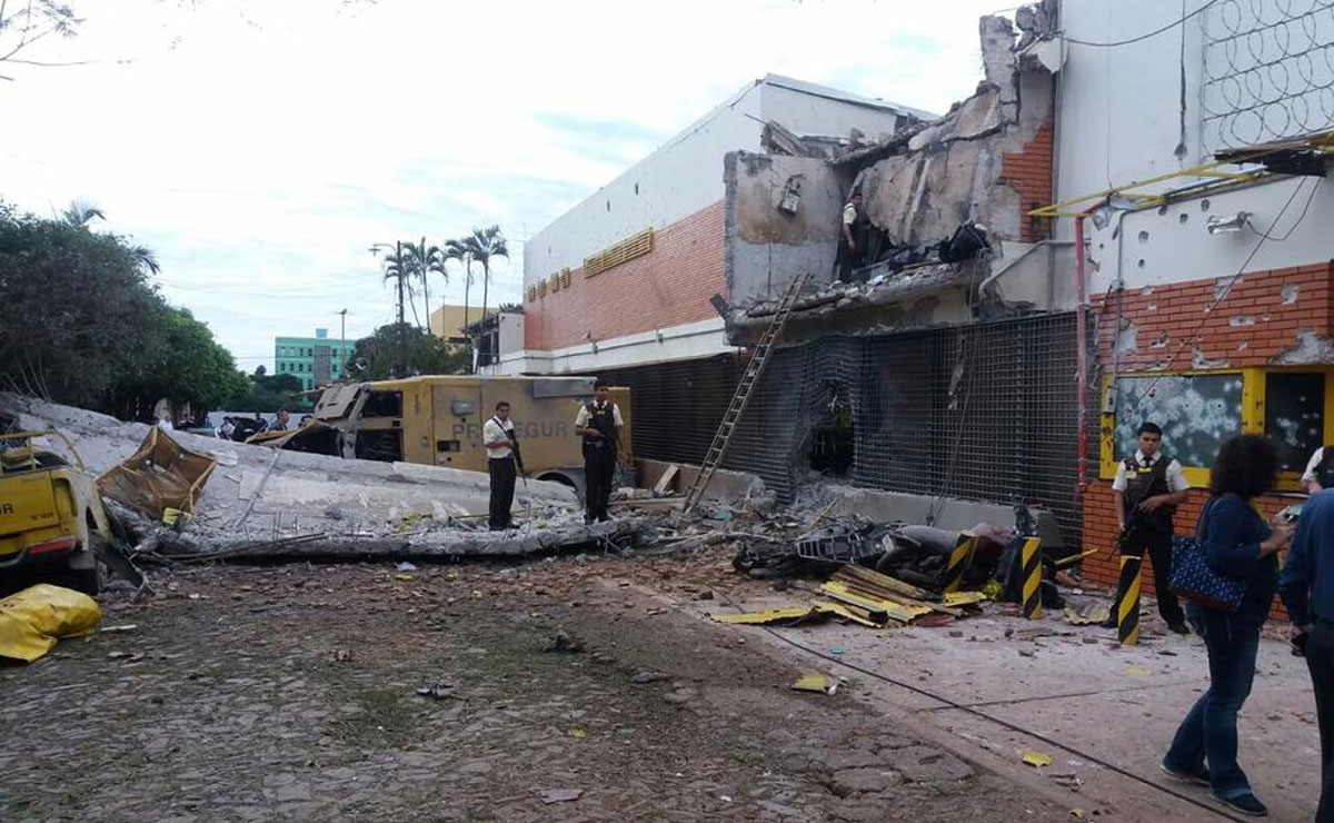 Roubo em Ciudad del Este: grupo deixou rastro de destruição e pavor.
