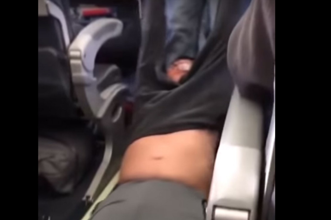 Presidente da United Airlines pede desculpas por passageiro ser arrastado do avião