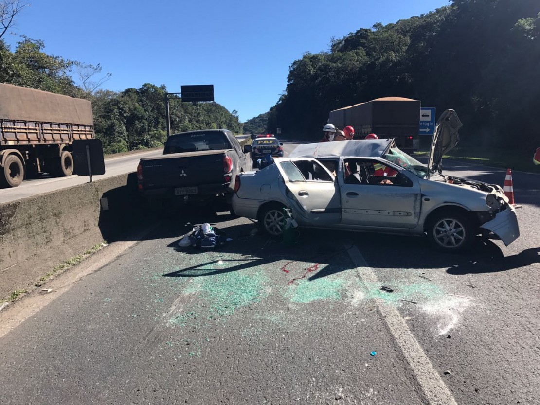 Os ocupantes do Clio voltavam de um evento religioso. Os quatro estão em estado grave.