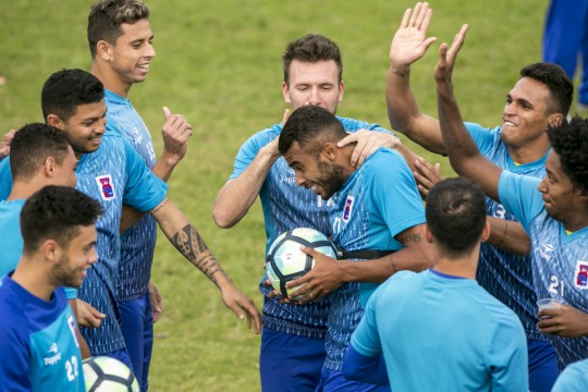 Apesar da importância da partida, clima é de descontração no Tricolor. Foto: Marcelo Andrade