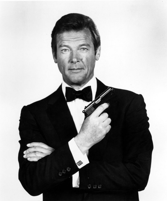 roger-moore-1