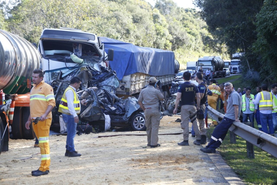 O acidente aconteceu no quilômetro 124, no final da Serra de São Luis do Purunã, sentido Sul. Foto: Atila Alberti