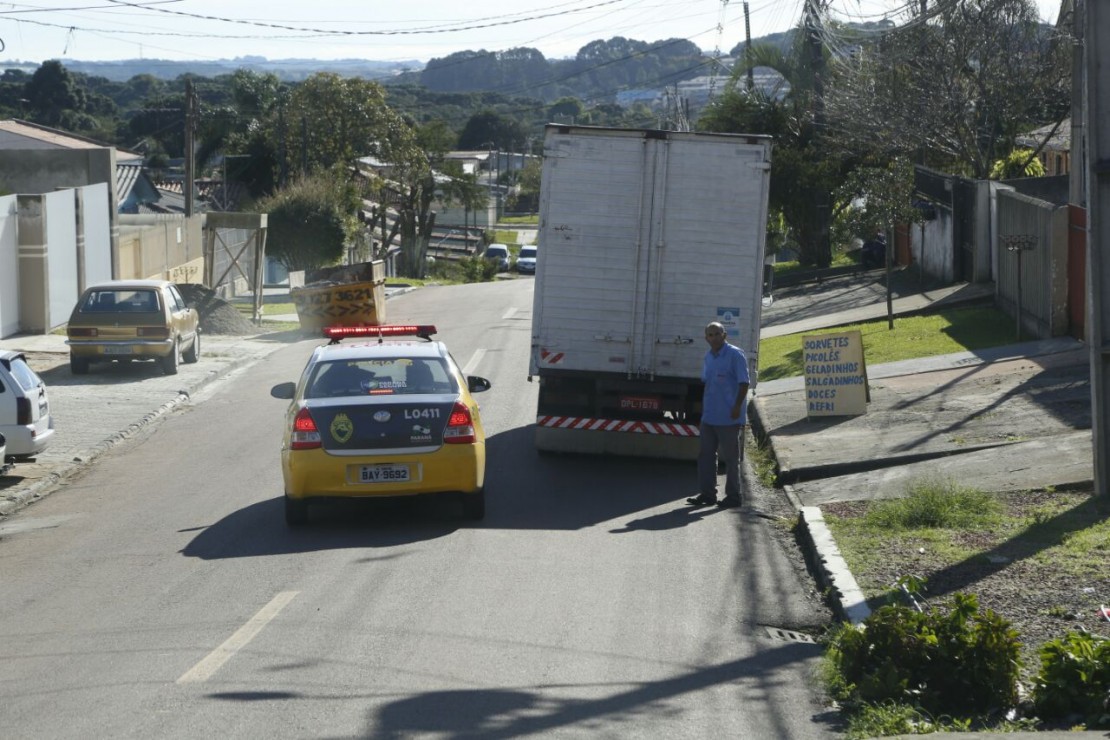 O atropelamento aconteceu na Rua Leonardo Pianowski, no Pinheirinho. Foto: Atila Alberti