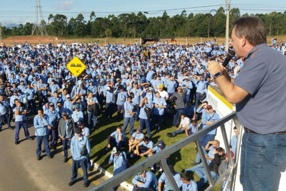 Metalúrgicos em assembleia rejeitam propostas e decidem pela greve. Foto: Divulgação SMC