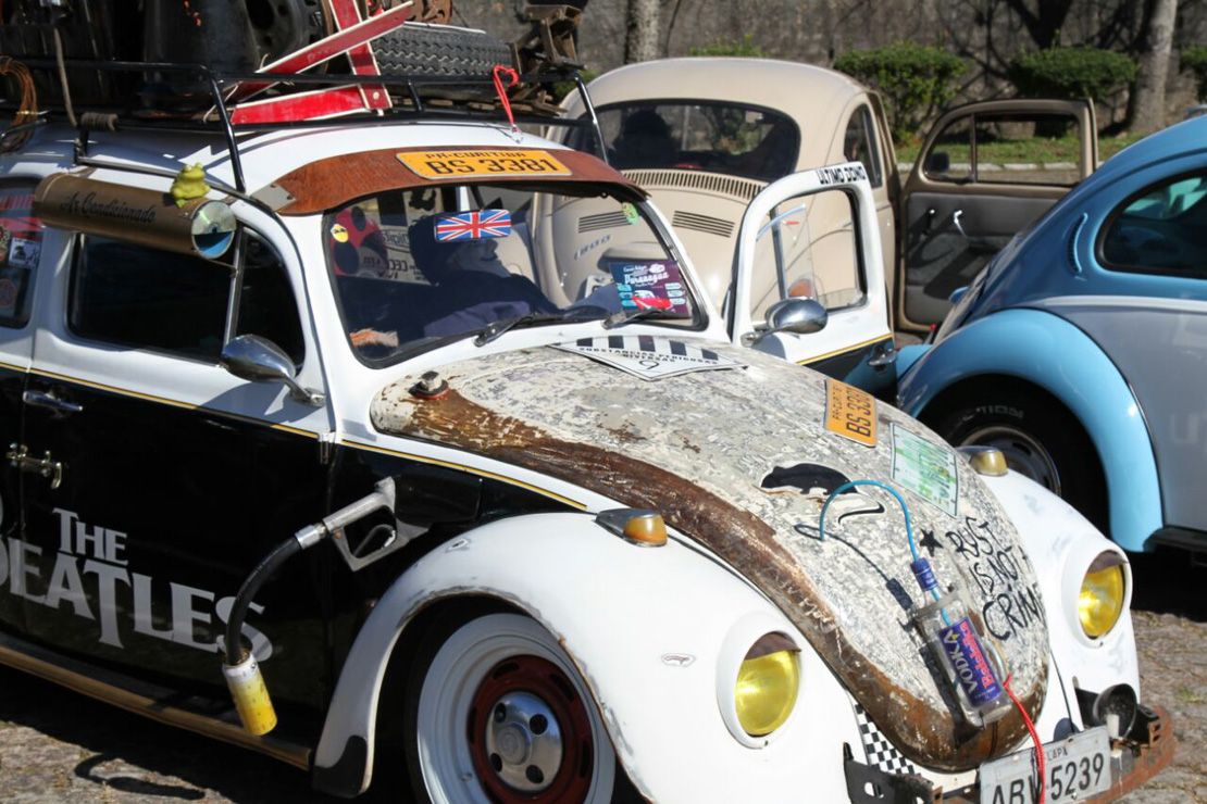 No evento havia Fuscas de todos os jeitos e cores imagináveis, inclusive os 'rat looks' (foto).