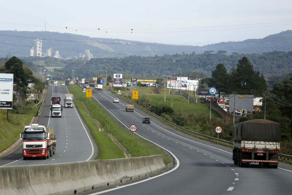 Em média, 27 mil veículos passam pela BR-277 entre Curitiba e São Luiz do Purunã. Foto: Felipe Rosa