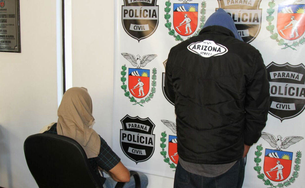 Marcelo Meireles e Fábio Henrique Gambassi, ambos de 40 anos, que estavam com a carga, foram presos. Foto: Gerson Klaina.