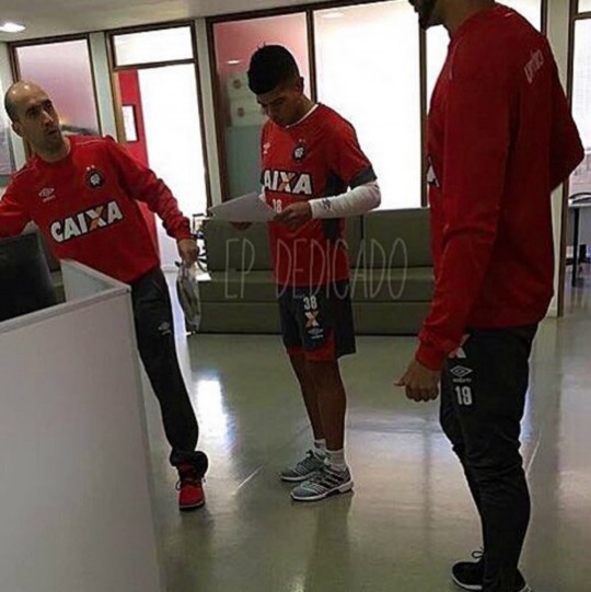 Esteban Pavez já realizou exames médicos no Furacão. Foto: Reprodução/Instagram