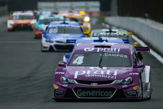 Julio Campos estava entre os primeiros, mas teve um problema no câmbio e ficou na sexta posição. Foto: Vanderley Soares/MF2