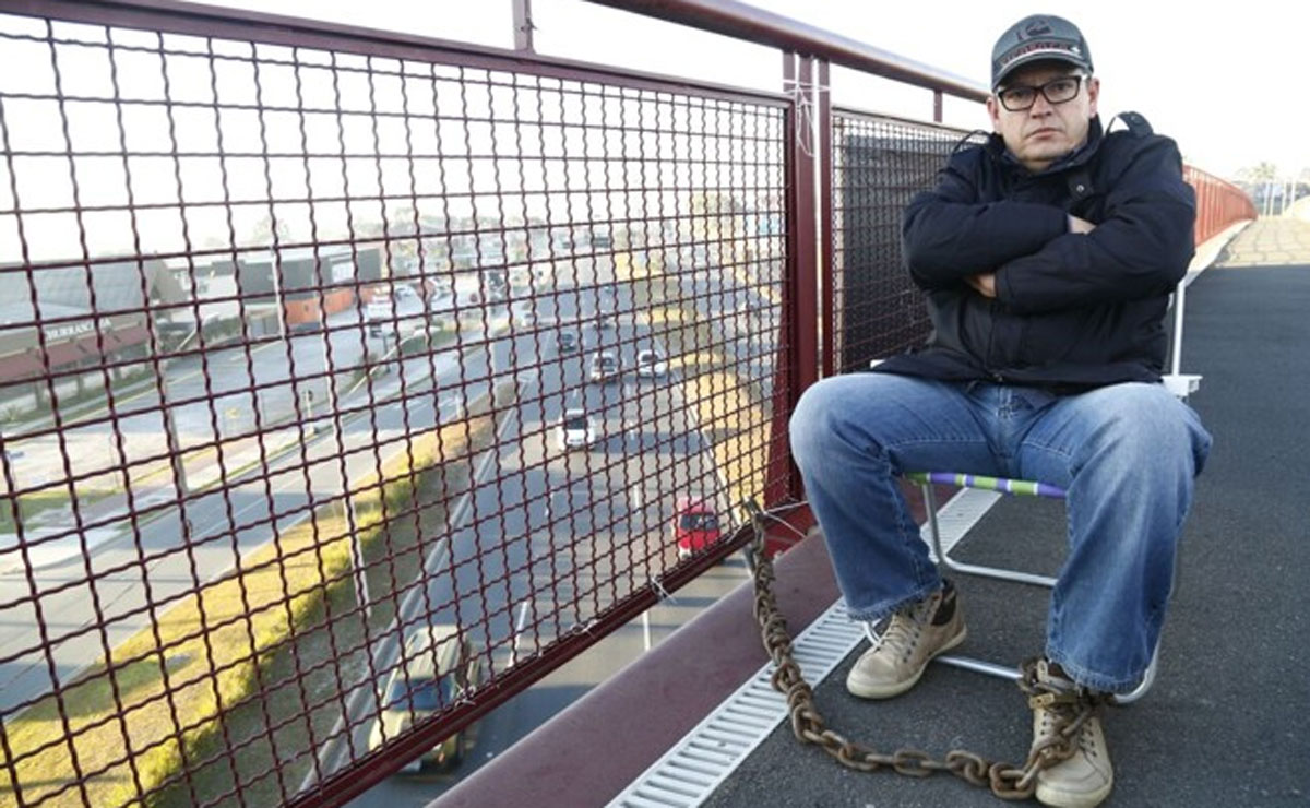 "Quero só chamar a atenção para essa situação.Muitos taxistas estão em dificuldade”, reforça Nereu. Foto: Aniele Nascimento.