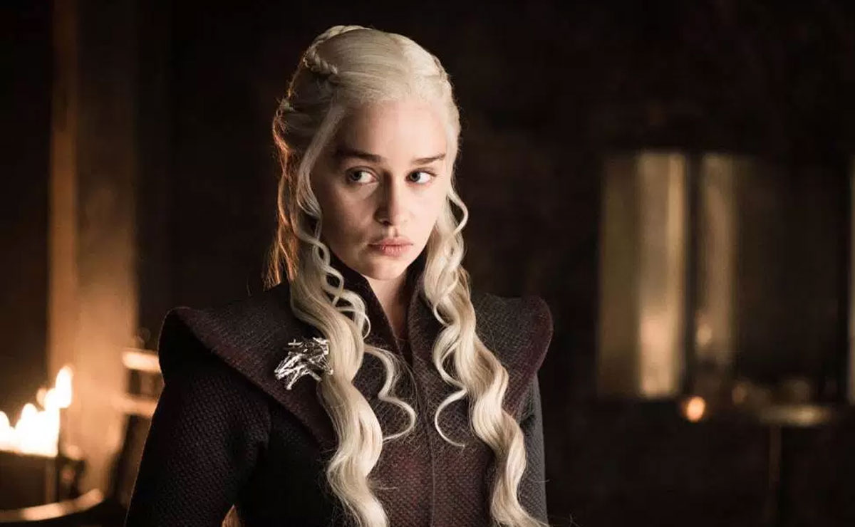Em Game of Thrones, Rainha de Westeros, Cersei Lannister, tem encontro com Jon Snow.