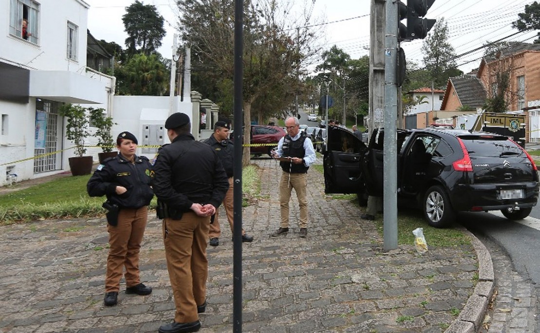 Perseguição acabou apenas nas Mercês, quando houve a troca de tiros. Foto: Giuliano Gomes.