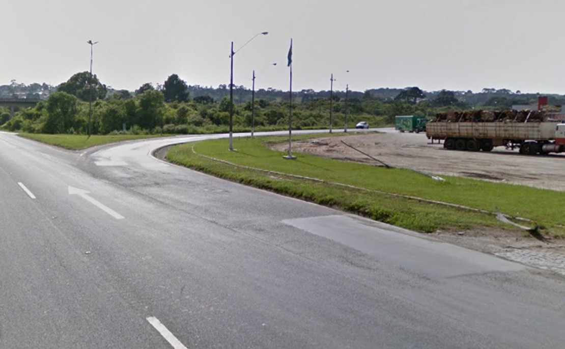 Atropelamento aconteceu no quilômetro 118 da rodovia, em uma alça de acesso. Foto: Reprodução/Google.
