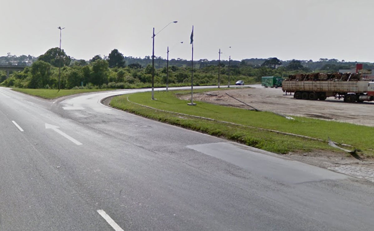 Atropelamento aconteceu no quilômetro 118 da rodovia, em uma alça de acesso. Foto: Reprodução/Google.