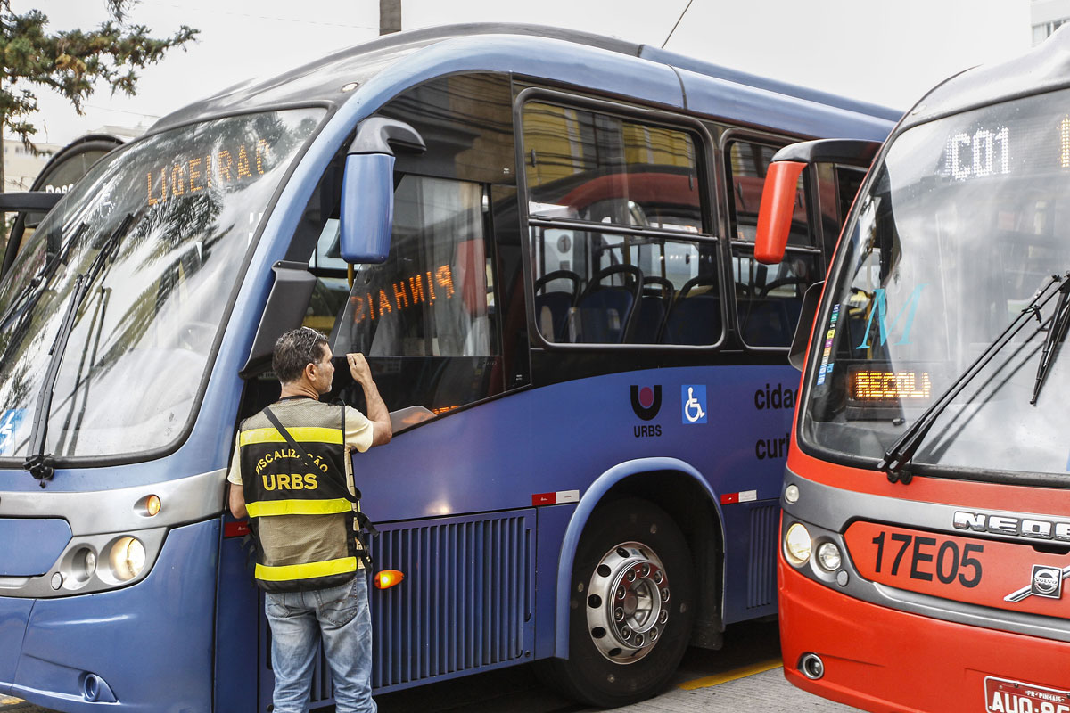 Câmeras nos ônibus de Curitiba não têm data para funcionar