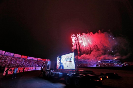 Foguetório e festa durante o lançamento da campanha 