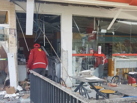 A loja de conveniência foi destruída. Foto: Colaboração.