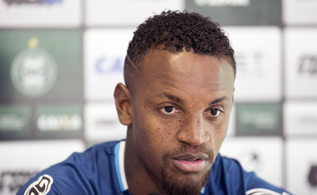 Zagueiro Cléber Reis do Coritiba