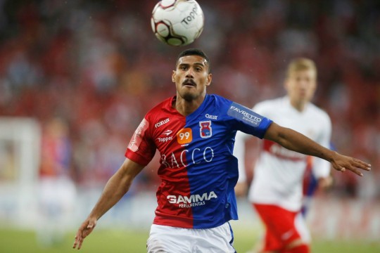 Gabriel Dias atuou um pouco mais avançado e bagunçou a marcação do Inter no primeiro tempo. Foto: Albari Rosa