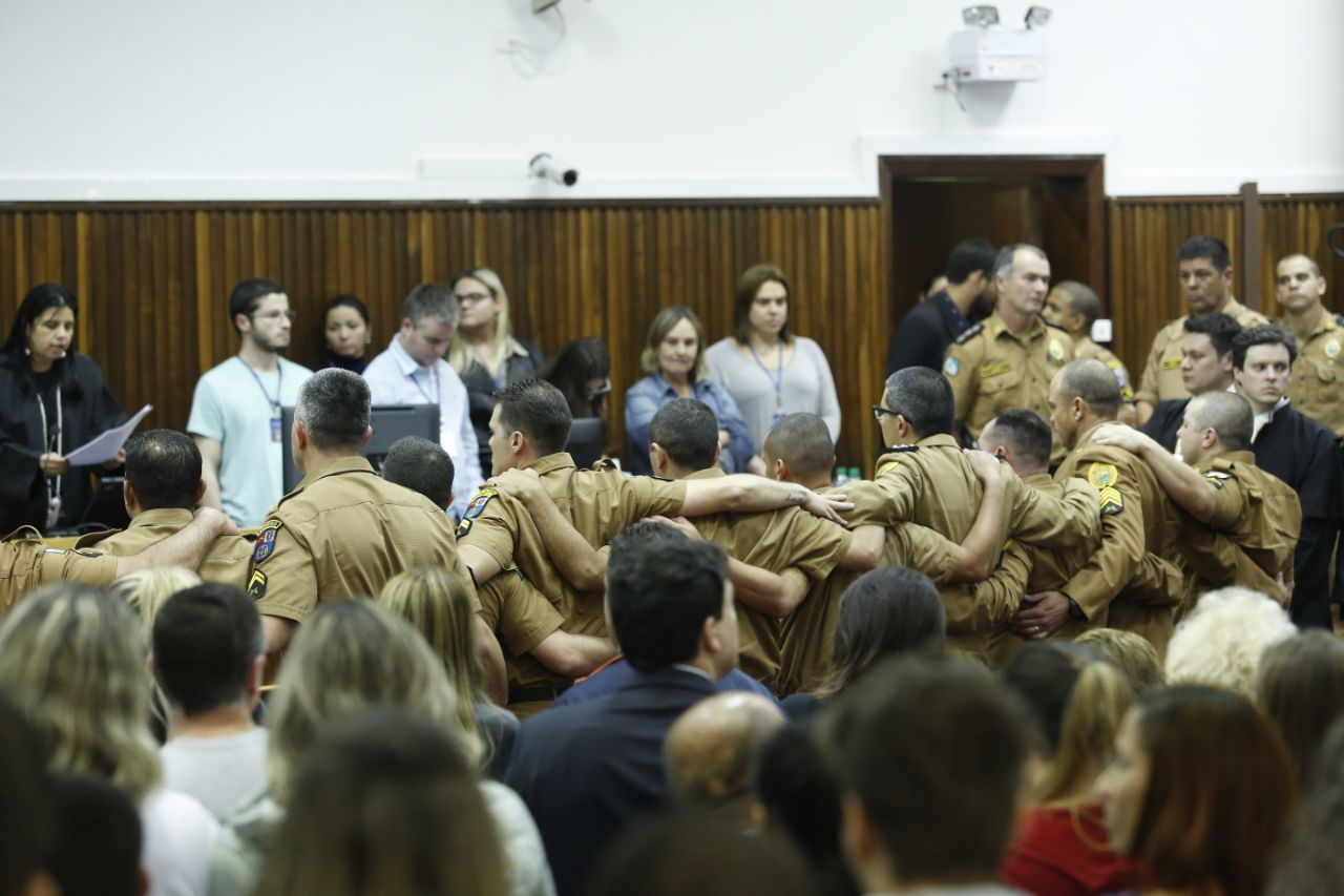 Maior júri do Paraná inocentou os 13 policiais. Foto: Lineu Filho