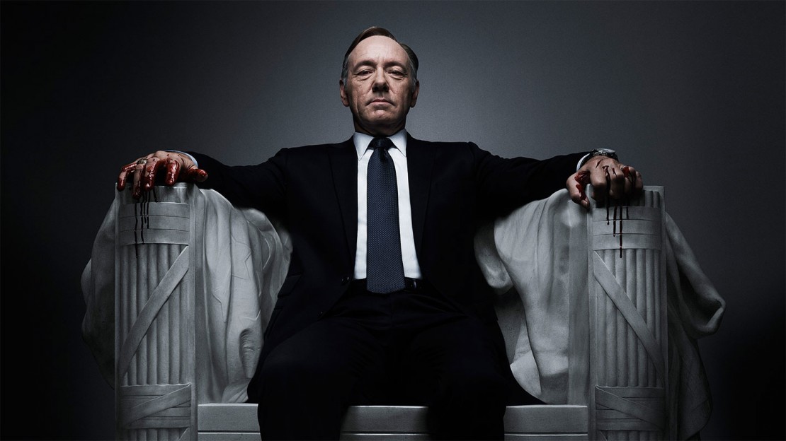 Ator de House of Cards é acusado e assume homossexualidade