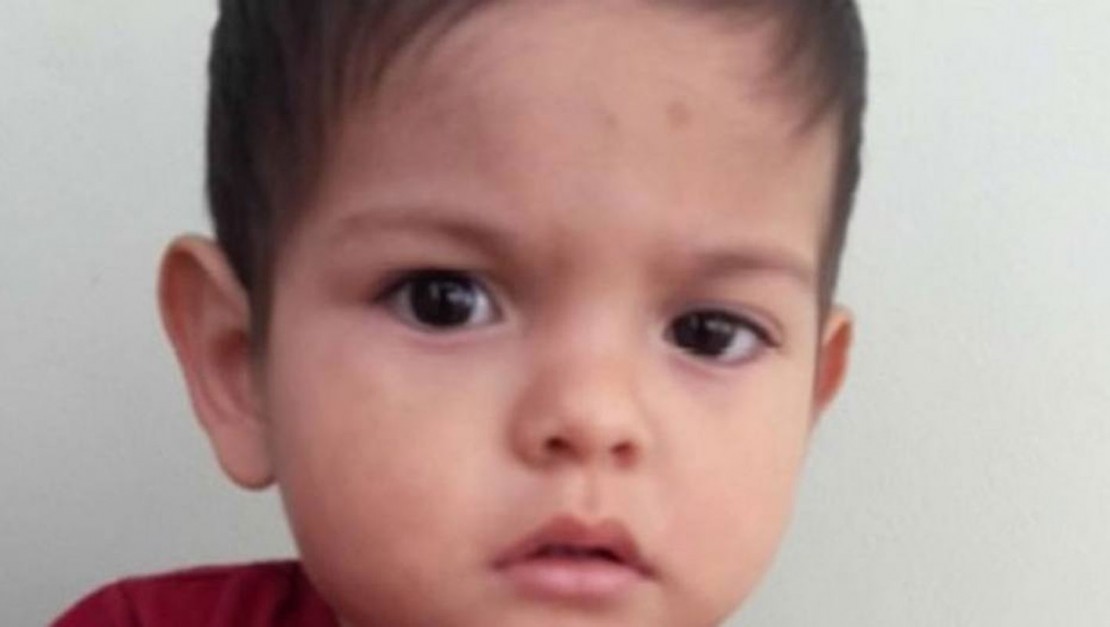 Mulher que disse ter encontrado bebê é presa por suspeita de tráfico de crianças