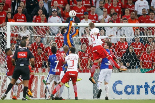 Richard mostrou segurança e foi importante na vitória do Tricolor. Foto: Albari Rosa