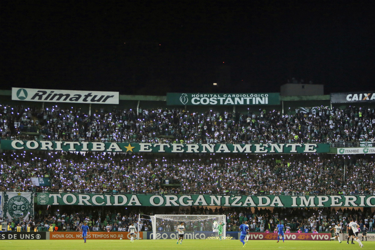 Nos últimos jogos, Coritiba melhorou seu público no Couto Pereira. Foto: Albari Rosa