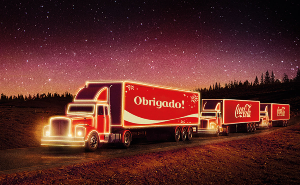Caminhões da Caravana de Natal da Coca-Cola passam por Curitiba | Tribuna PR