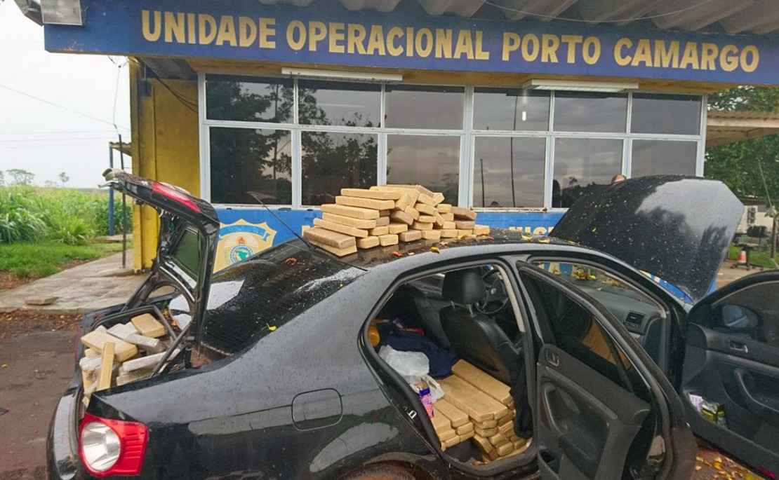 Carro estava com meia tonelada de maconha. Foto: Colaboração.