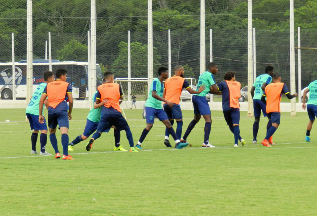 União Beltrão realizou alguns amistosos, como o empate em 1x1 com o Prudentópolis. Foto: Divulgação/União Beltrão
