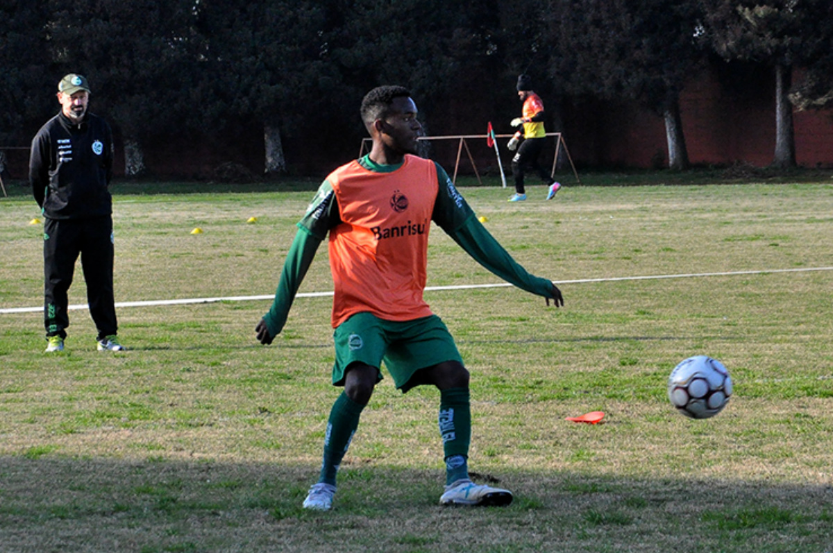 Yago estava no Juventude na Série B e teve atuação destacada. Foto: Henrique Letti/Juventude
