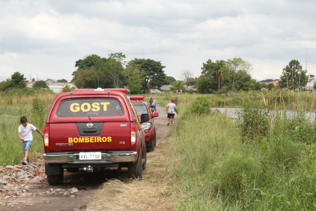 Daniel Daniel Júnior de Lima Correia, 13 anos, nadava com o irmão e amigos. Foto: Gerson Klaina