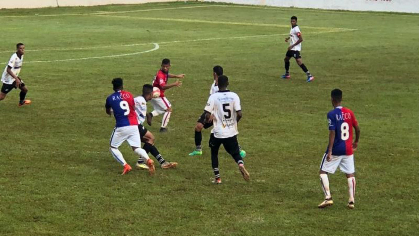 Paraná empatou na última rodada, mas com um homem a menos. Foto: Divulgação/Paraná Clube.
