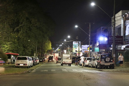 Iluminação noturna em Curitiba. Foto: Luiz Cosa / SMCS