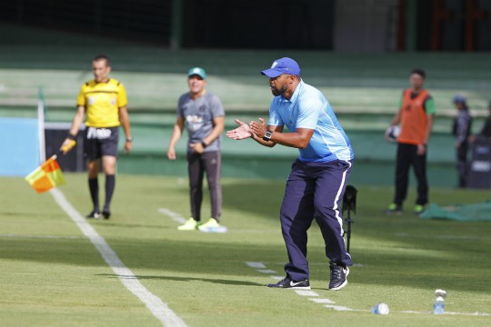 Milton do Ó, o técnico do Cascavel. Foto: Arquivo