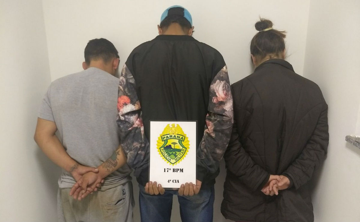 Trio foi preso e encaminhado à Delegacia de Fazenda Rio Grande. Foto: Divulgação/PM-PR