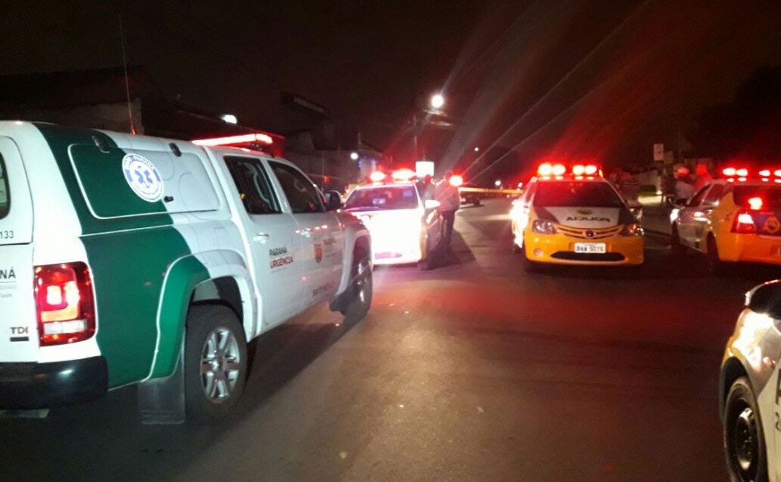 Segundo a polícia, mais de 30 tiros atingiram o local, que fica na Rua Rio Guaporé. Foto: Colaboração/Michael Martins, RedeNews24h.