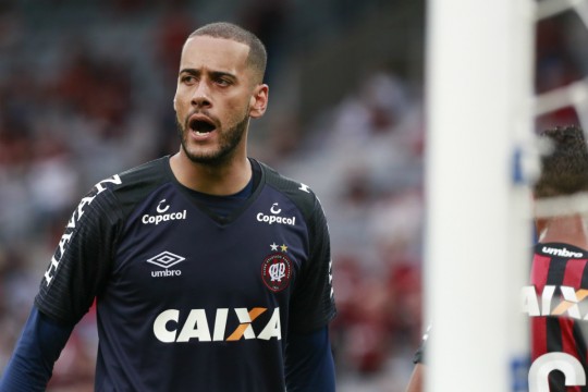 Léo treinou com o time principal pela manhã e à tarde voltou aos trabalhos com a equipe do Estadual. Foto: Marcelo Andrade