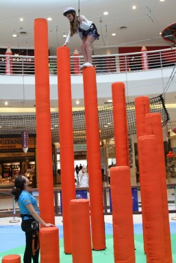 Vera contou que se desesperou ao chegar lá em cima, mas depois ganhou confiança no equipamento. Foto: Gerson Klaina.