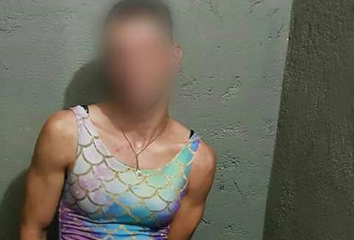 Homem vestido de bailarina roubou ônibus após Desfile das Escandalosas, em Antonina. Foto: Colaboração.