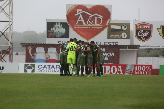 A corrente alviverde antes da partida. Foto: Divulgação/Coritiba FC