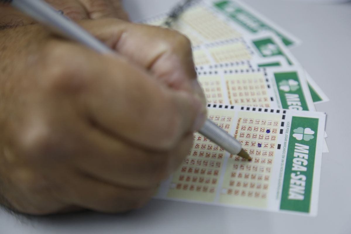 Mega Sena acumulada pagará R$ 70 milhões no sábado de Carnaval. Foto: Átila Alberti.