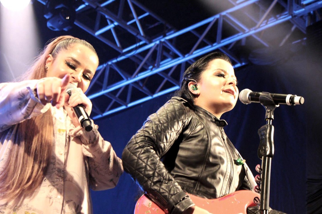 Irmãs falaram que até pensaram em Curitiba para novo DVD, mas vai ficar para depois. Foto: Lucas Sarzi.