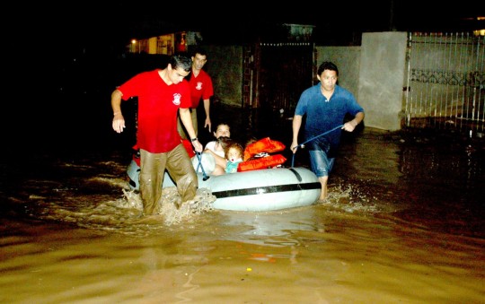 Bairro Osternack ficou alagado após chuvas no verão de 2002. Foto: João de Noronha