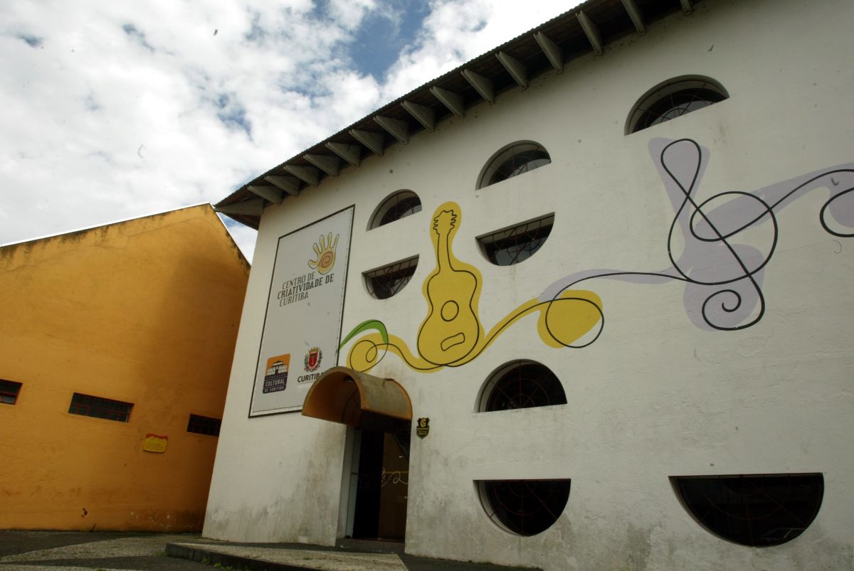 Centro de Criatividade tem 18 cursos abertos com preços acessíveis. Foto: Daniel Caron