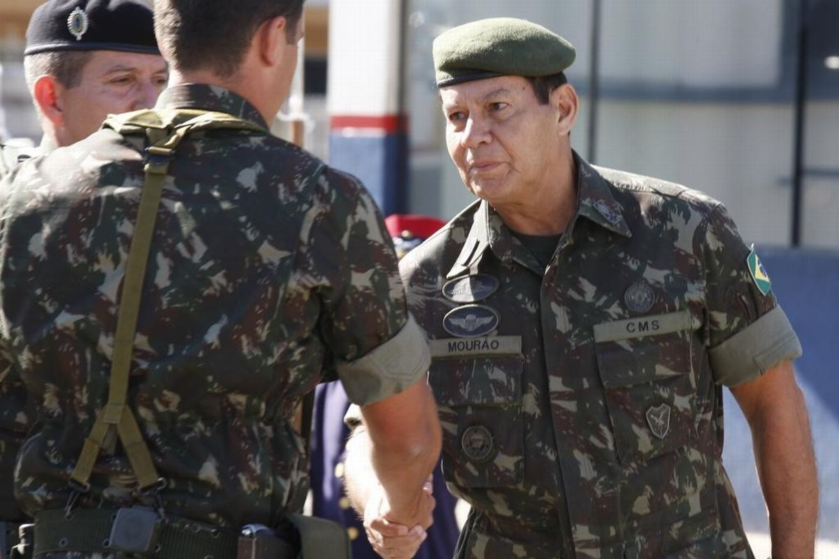 General criticou medida a favor do ex-presidente. Foto: Aniele Nascimento