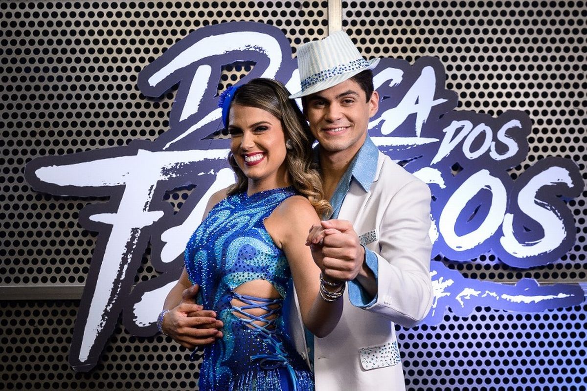 Lucas Veloso e Nathalia Melo estão noivos. Foto: Reprodução/Instagram