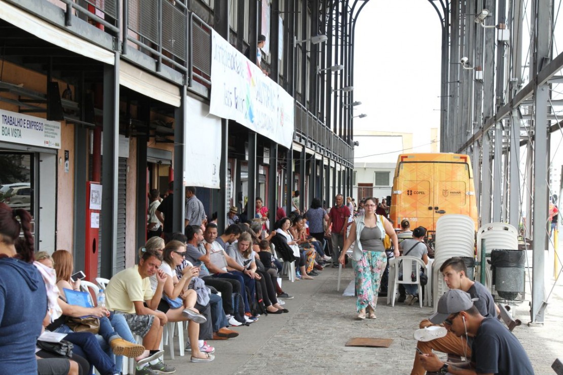 Mutirão da Cidadania do Boa Vista começou na quarta e procura pelo RG foi grande. Foto: Gerson Klaina