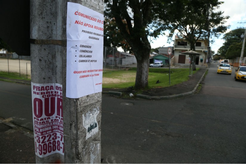 Proibido Roubar Cartaz alerta que está proibido roubar na Cidade Industrial de Curitiba ...